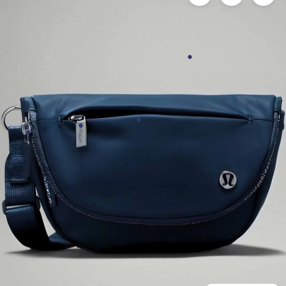 Lululemon All Night Festival Micro Bag 2L - Navy Blue